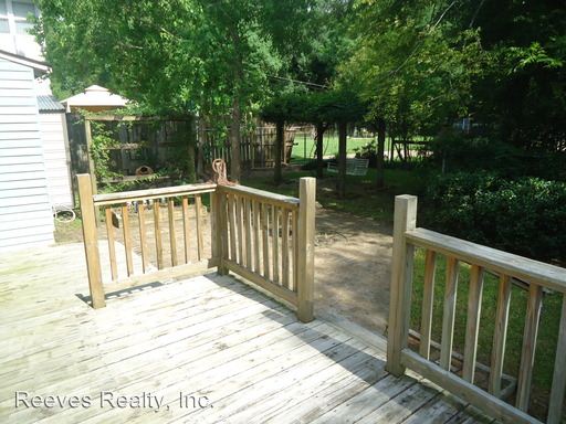 Building Photo - 1314 Azalea St