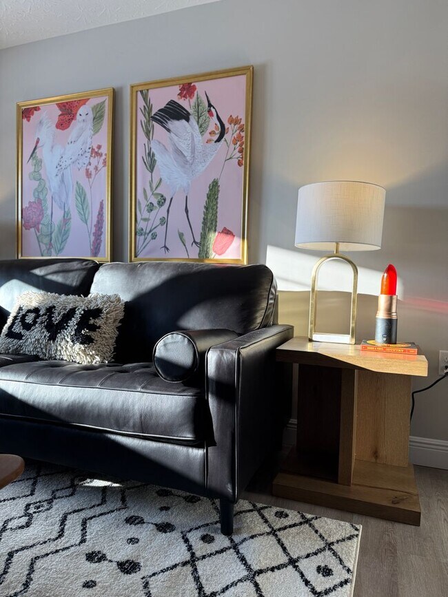 Foto del edificio - Premier New Construction Right Next To WEC.