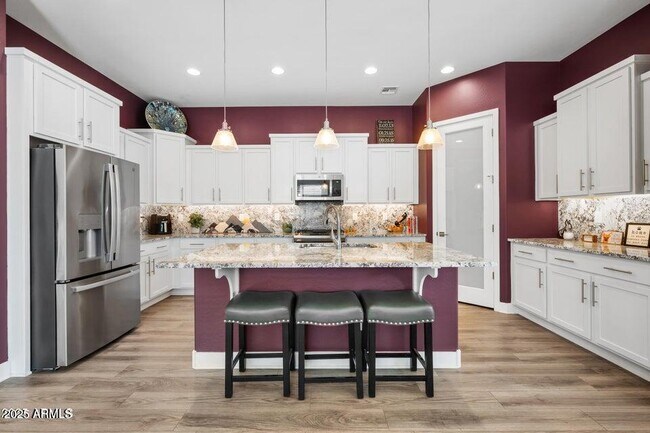 Foto del edificio - 18427 W Clinton St