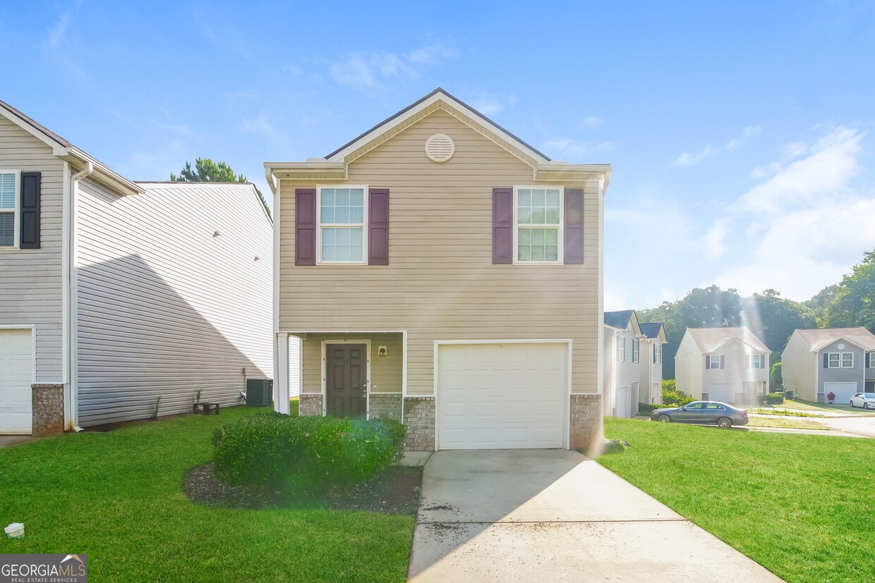 Primary Photo - 304 Reedell Way