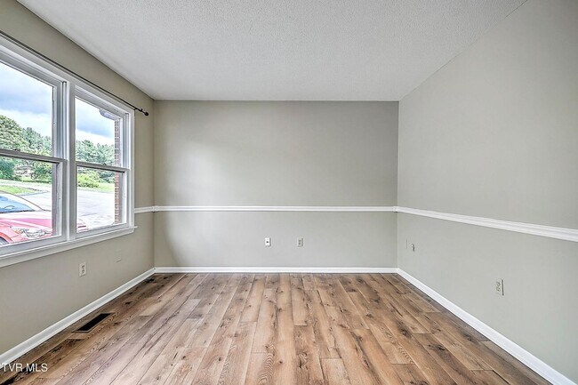 Building Photo - Bellhaven townhouse
