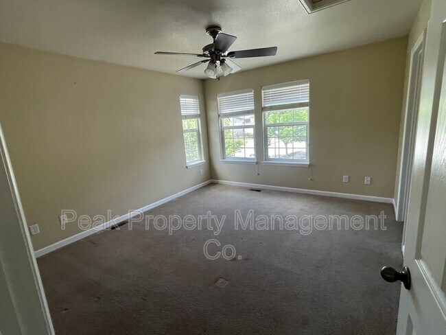 Foto del edificio - 1603 Robertson St