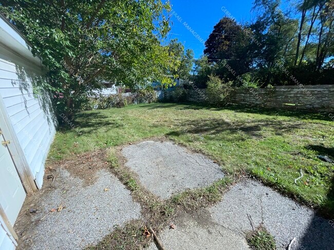 Foto del edificio - 6160 Cypress Dr