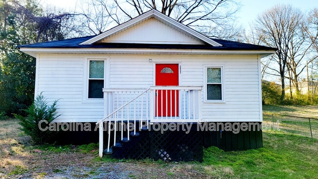 Photo - 2037 Pine Dr House