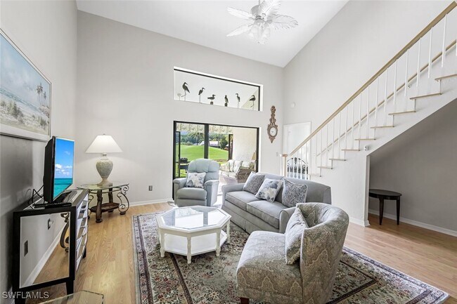 Foto del edificio - 205 Deerwood Cir
