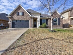 Building Photo - 112 Canyon Lake Ln