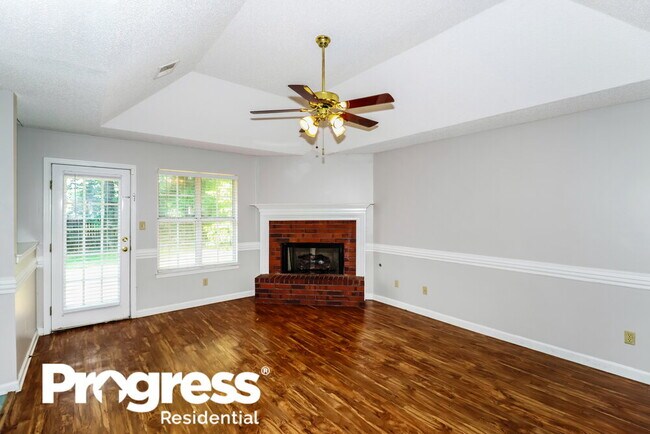 Foto del edificio - 2140 Kindlewood Dr