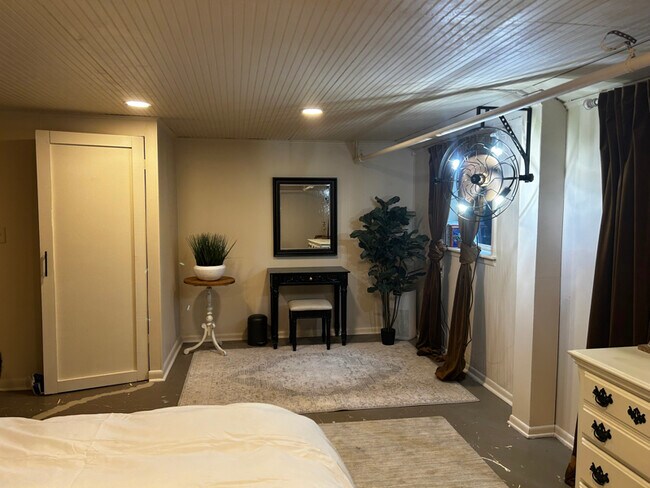 Foto del edificio - 10166 Glebe Rd