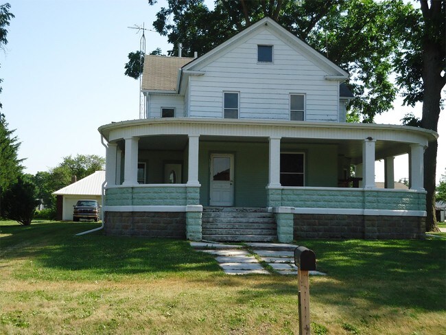 Building Photo - 315 E Brown St