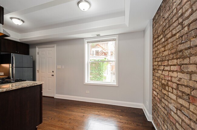 Foto del edificio - 7724 N Ashland Ave