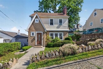 Building Photo - 84 Page Ave