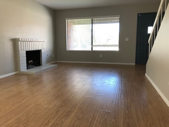 Building Photo - Coming Soon! Park Place Bluffs Unit!