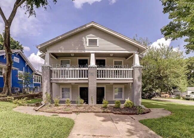 Foto del edificio - 727 S Olympia Ave