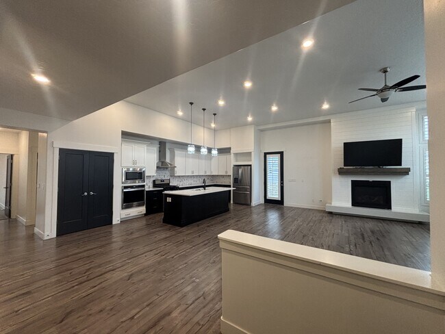 Photo - 6153 W Poplar View Dr House