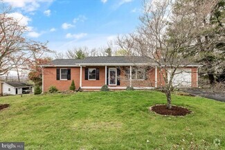Building Photo - 260 Hill Crest Dr