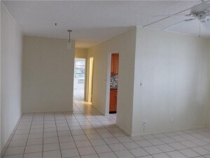 Building Photo - 624 Antioch Ave