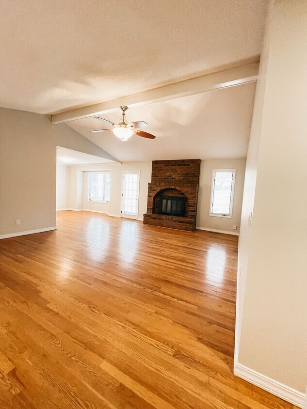 4036 S Parkcrest Ave, Springfield, MO 65807 House Rental in Springfield, MO