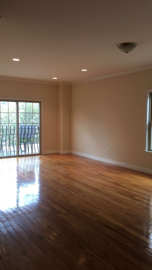 Foto del edificio - 97 Tichenor St