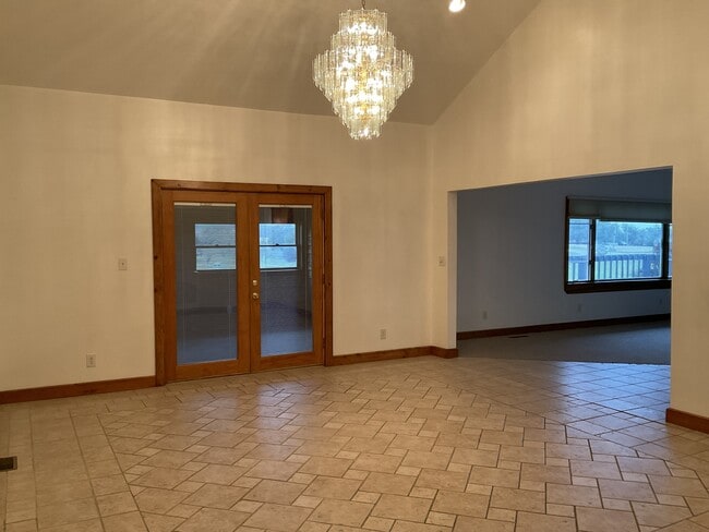 Foto del edificio - 10421 Yoder Rd