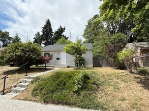 Building Photo - 9823 31st Ave SW