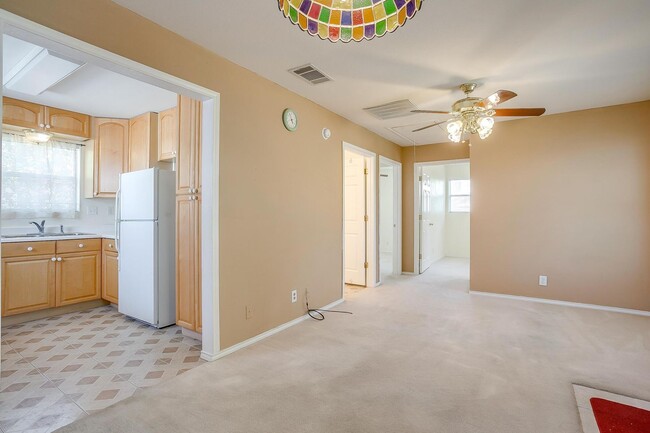 Building Photo - Cozy Back House in Ridglea Hills