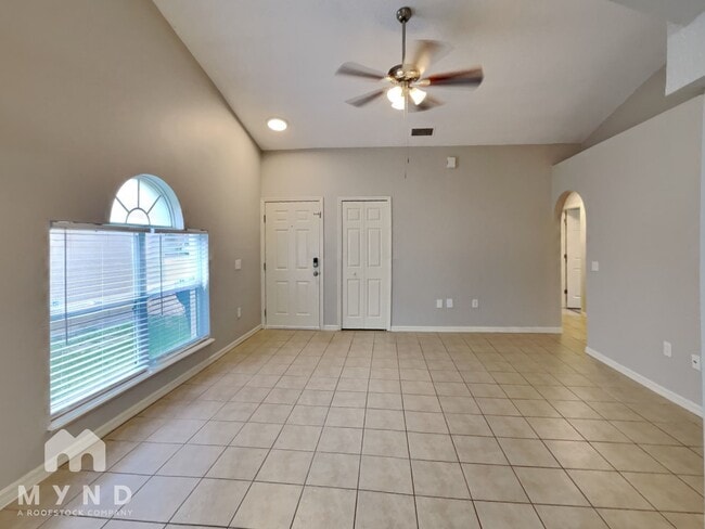 Building Photo - 6218 Calamari Pl