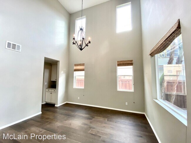 Foto del edificio - 5 br, 3.5 bath House - 3710 Bergen Peak Pl