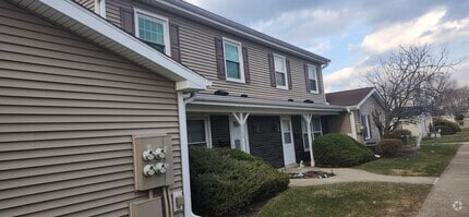 Building Photo - 1309 Kingsbury Dr