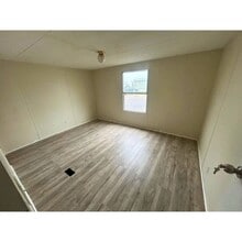 Building Photo - 308 Reid Ct