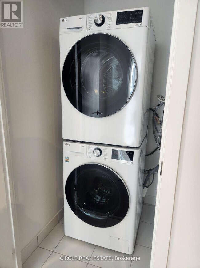 Building Photo - 225 Malta Ave.