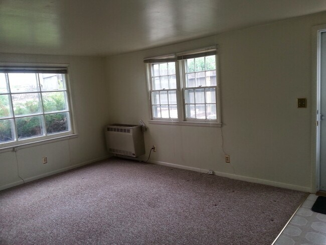Building Photo - 1104 4th Street, Unit B