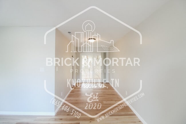 Foto del edificio - 513 S Cedar St