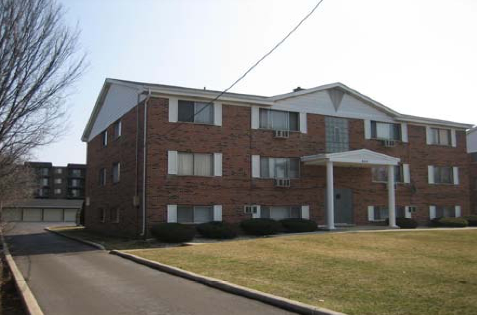 Foto del edificio - 12 Unit Apartment Building