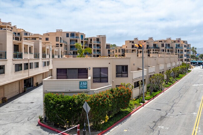 Building Photo - Seascape Condos