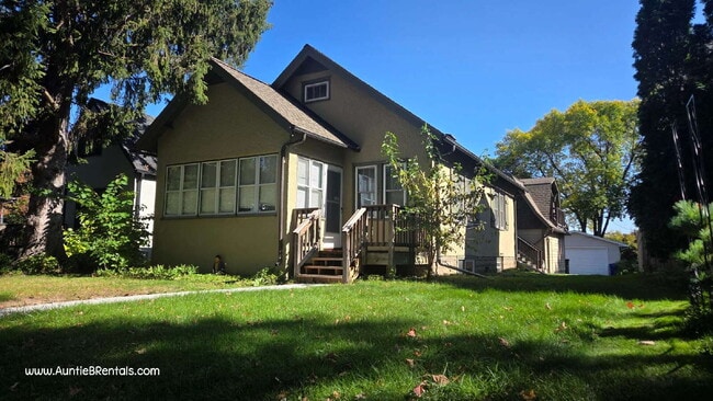 Foto del edificio - 428 Warwick St