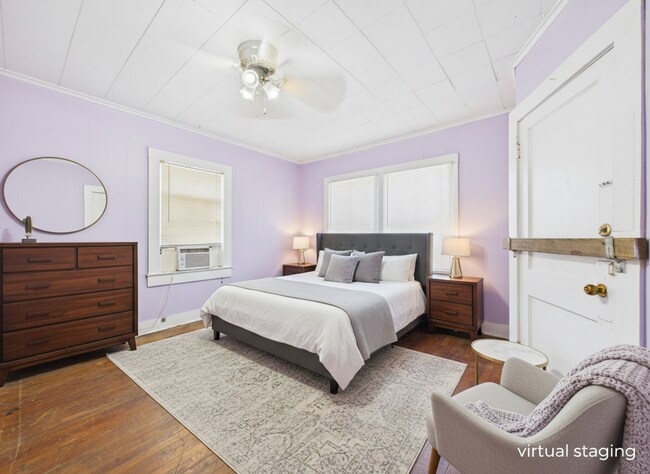 Foto del edificio - 324 General Mouton Ave