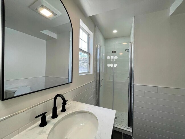 Foto del edificio - 3157 Atwater Ave