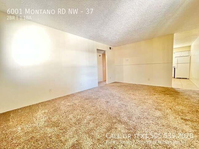 Foto del edificio - 6001 Montaño Rd NW