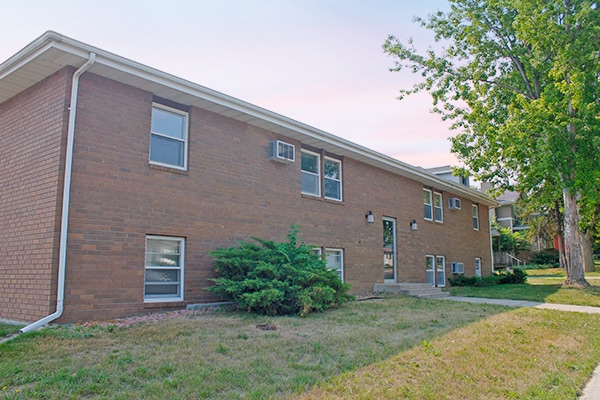 Building Photo - 1046 8th Ave