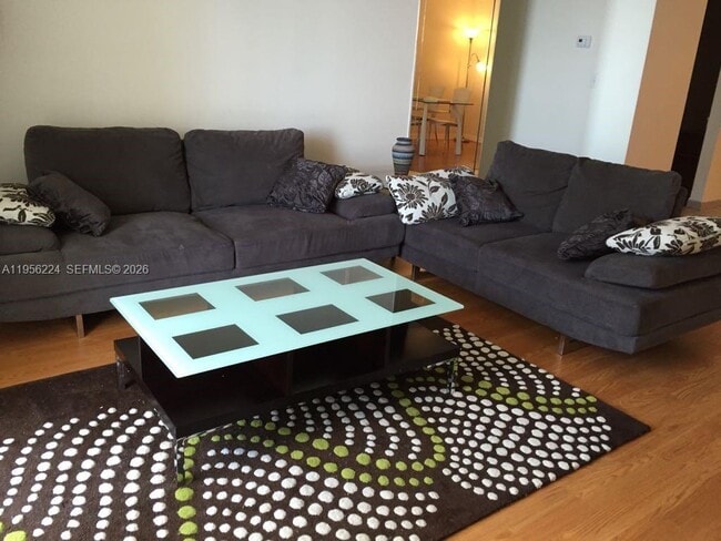 Foto del edificio - 2780 NE 183rd St