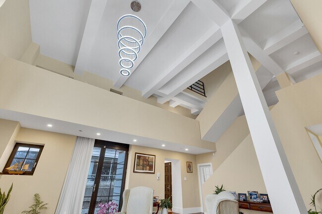 Photo du bâtiment - 4760 The Boulevard