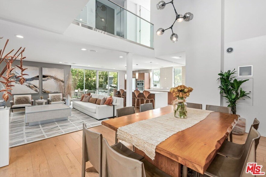 Photo - 2736 Armacost Avenue Unit