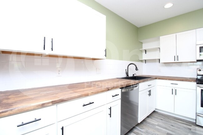 Photo - 1729 W Fairmount Ave House