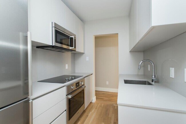 Foto del edificio - 286 Chestnut Hill Ave