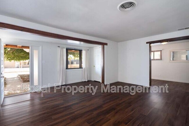 Foto del edificio - 1332 Boatright Dr NE