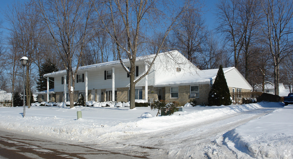 Sycamore Square Apts. Apartments - Lorain, OH | Apartments.com