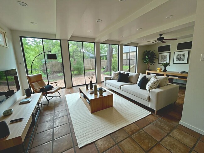 Foto del edificio - 6/3 House -  North Campus - Large Fenced I...