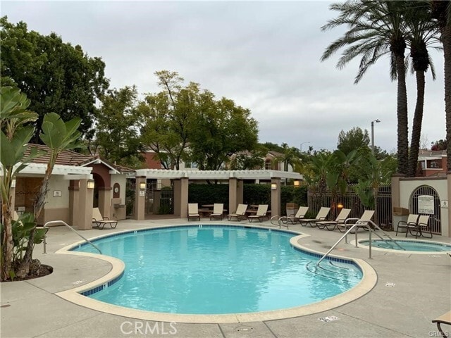 Building Photo - 8 Santa Barbara Ct