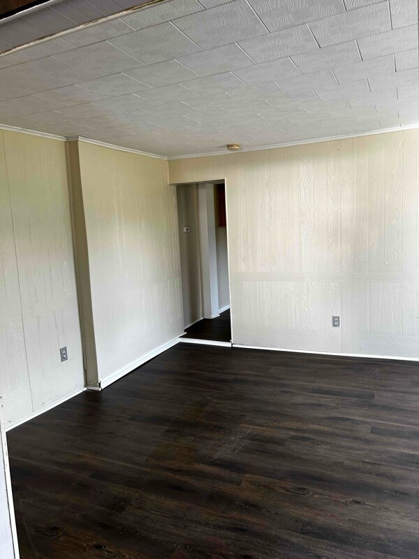 Building Photo - 385 Carver St
