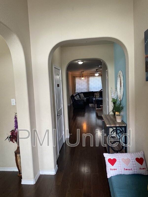 Building Photo - 13013 Palancar Dr